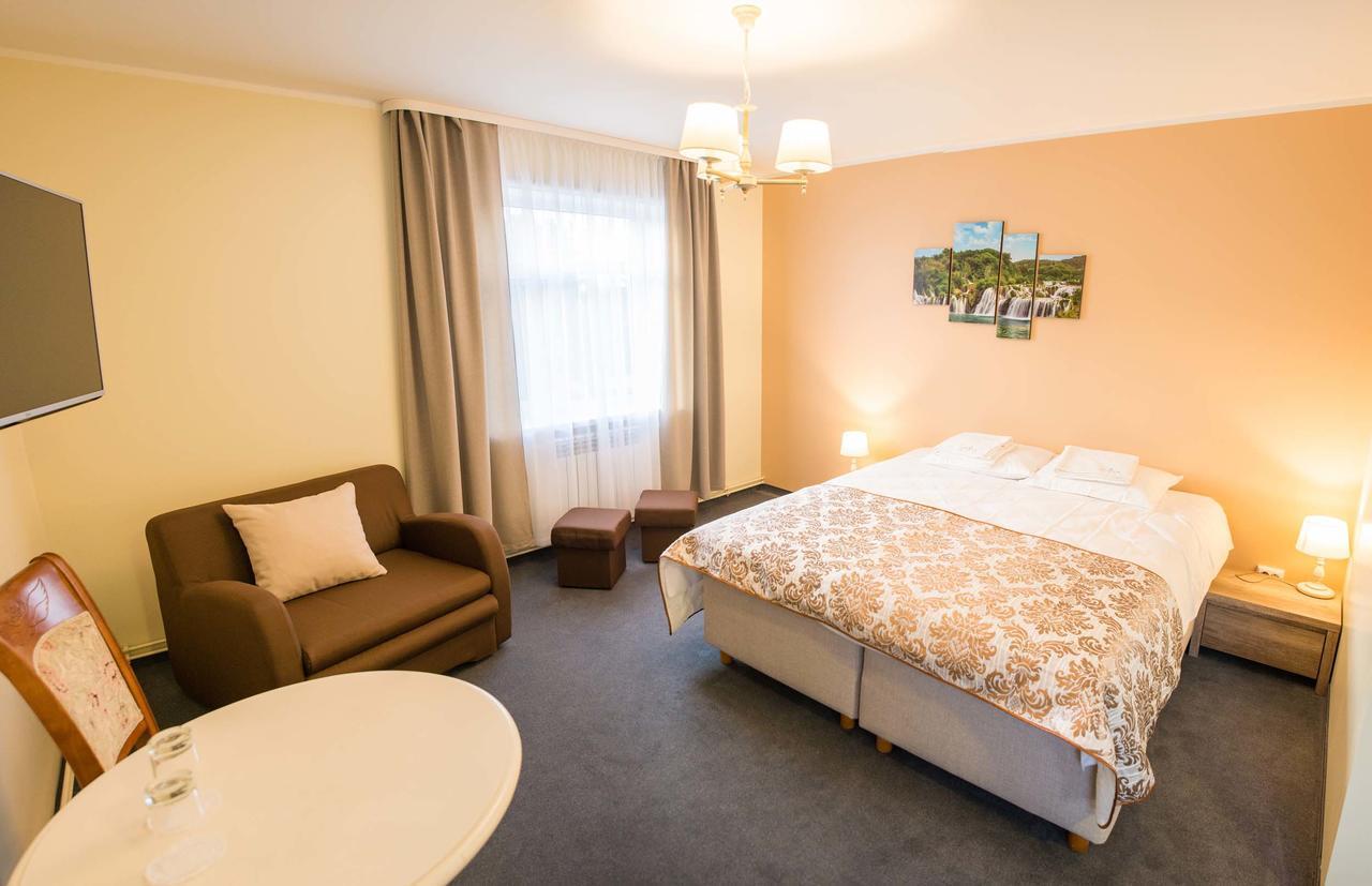 Ankur Hotell Mustvee Kültér fotó